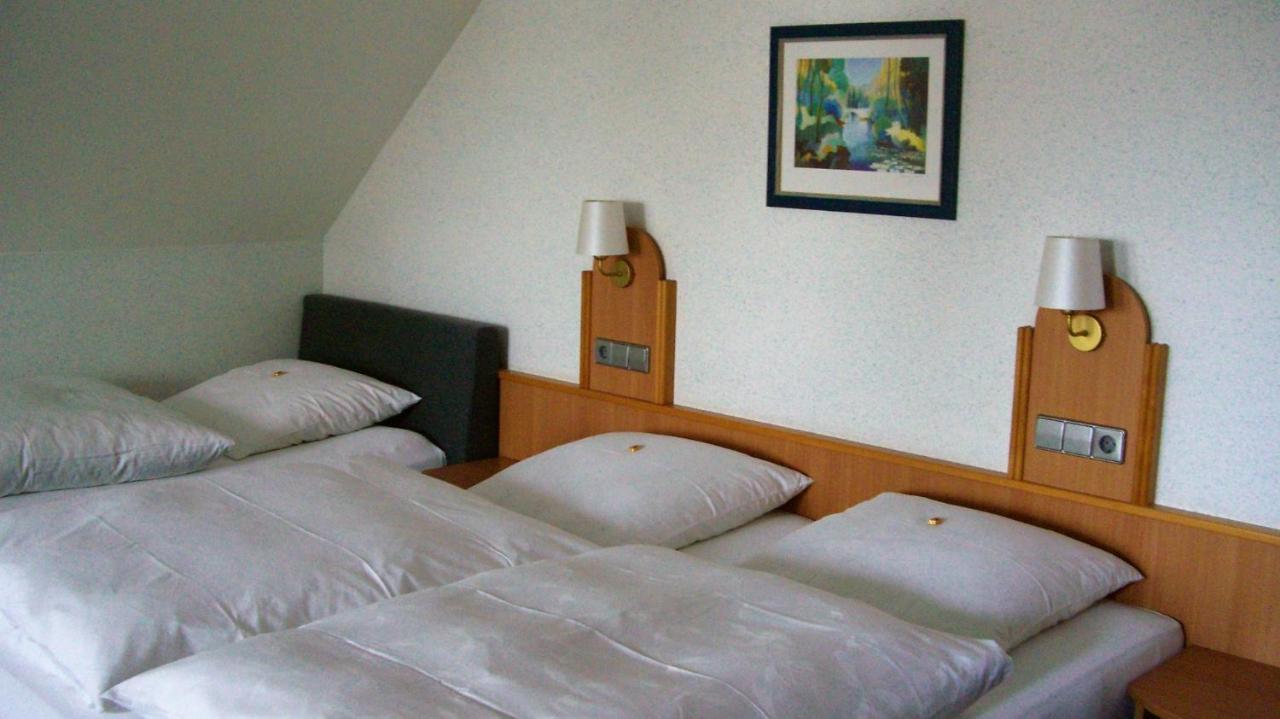 Gasthaus Zum Baeren Gaestehaus Wittighausen Dış mekan fotoğraf